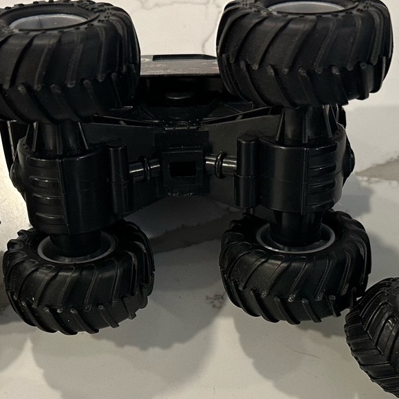 Mattel hot wheels toy car monster truck plastic x3 gas monkey, digger and Braun - Picture 9 of 12